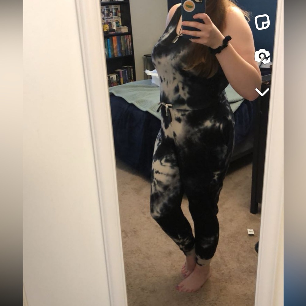 Super soft and stretchy, size medium, brand AntiStar, worn once